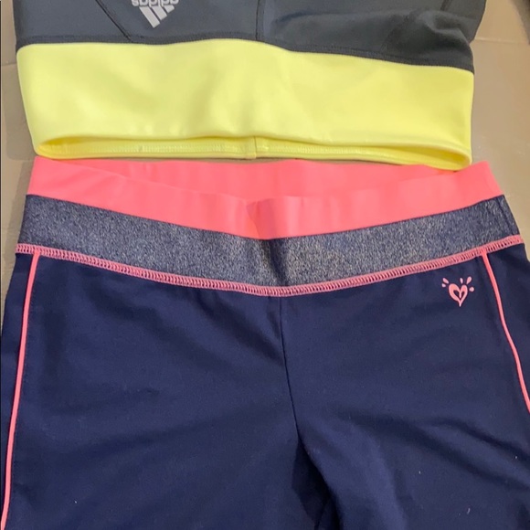 Adidas climalite capri joga pants. - Picture 7 of 8